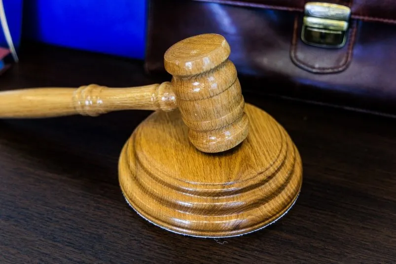 Экс-глава Крымского района пойдёт под суд за продажу 13 участков