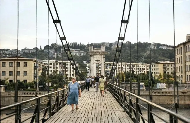 Раскрашенные фото Сочи 60-х показали облик прежнего курорта