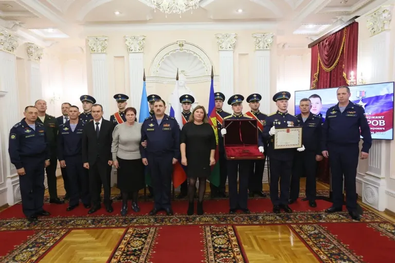 Семье Героя России Алексея Неверова вручили «Золотую звезду» в Краснодаре