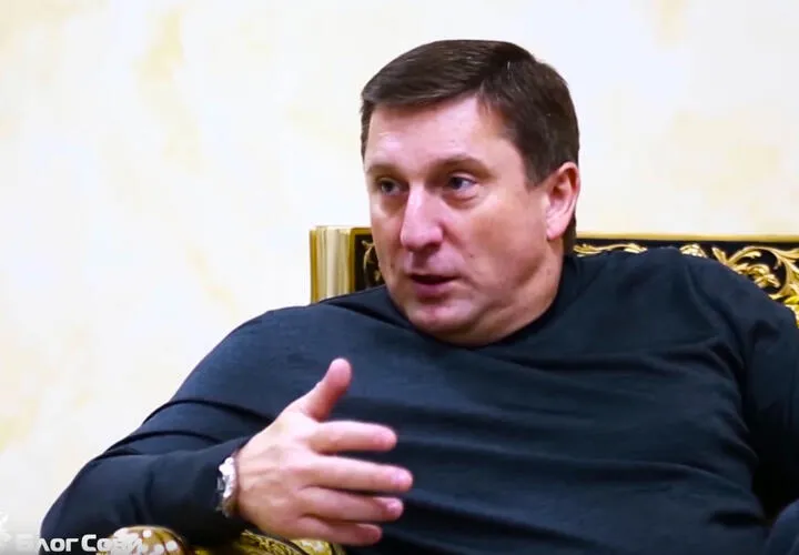 Скрывающийся от суда Робсон попал на видео в Ереване